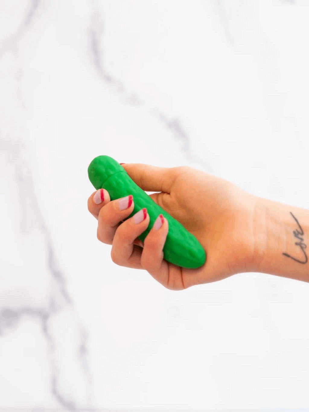 Emojibator | Pickle : Green
